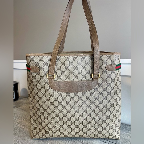 SOLD❌Authentic GUCCI Monogram Large tote - Picture 4 of 16